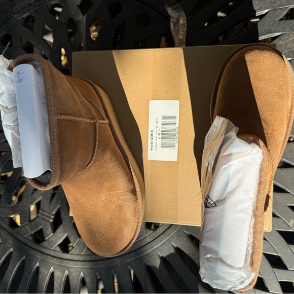 UGG W Classic Mini Platform Size 8 - Picture 11 of 14